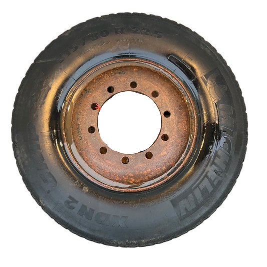 Däck på fälg 315/80r22,5 | Cat M312