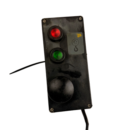 Foot pedal load limiter | JCB JS130W