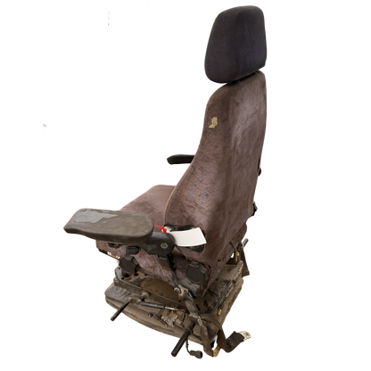 Driver’s seat with armrest | 14549410 | Volvo EW160B