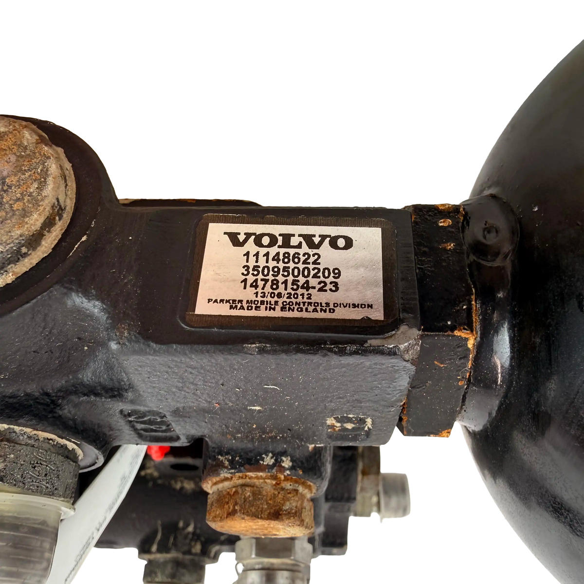 Ventilhus  med ackumulator | 11004441, 11148622, 11173688, 4872213 | Volvo L120G