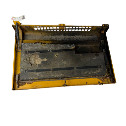 Right rear engine cover | 11014093, 11016050 | Volvo L90C
