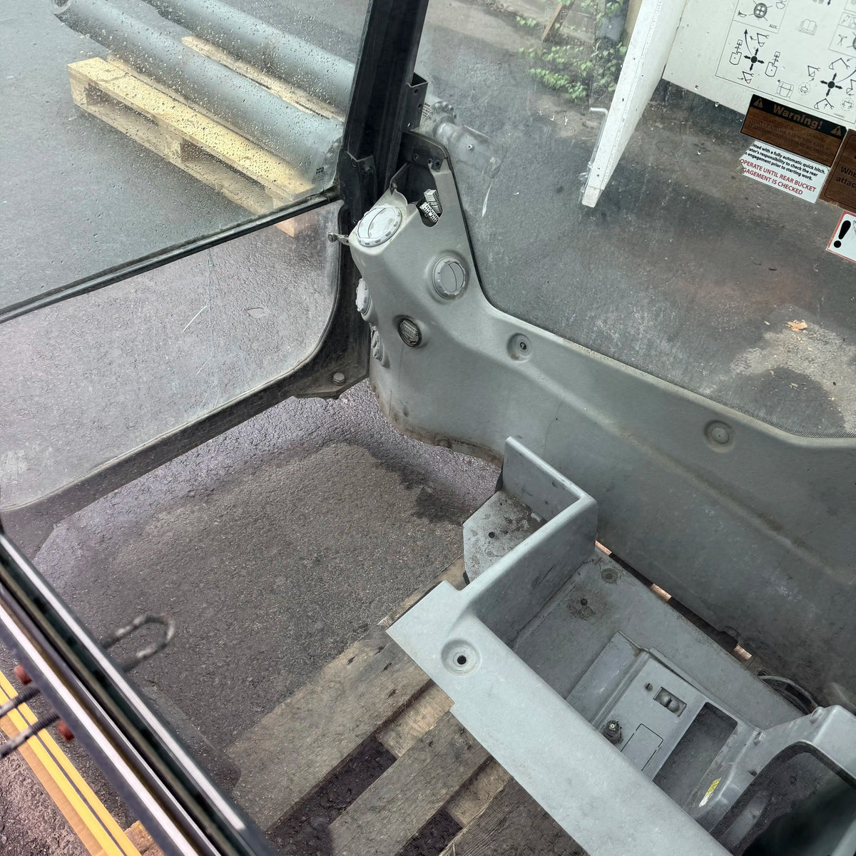 Cabin | 11294031 | Volvo EC210CL