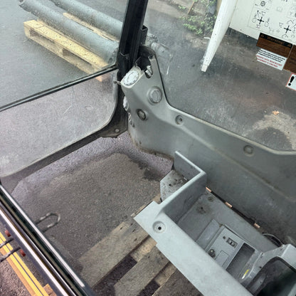 Cabin | 11294031 | Volvo EC210CL
