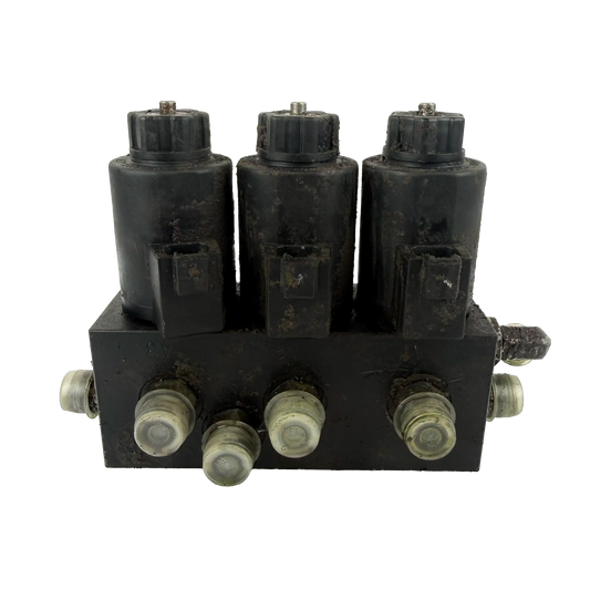 Block with electric solenoid valves | 14534366 | Volvo EC210CL