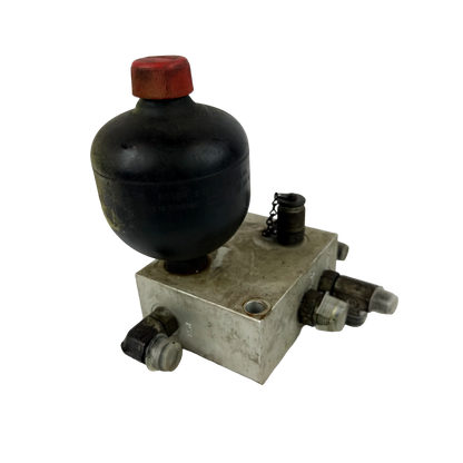 Valve with accumulator | 14534369 | Volvo EC210CL