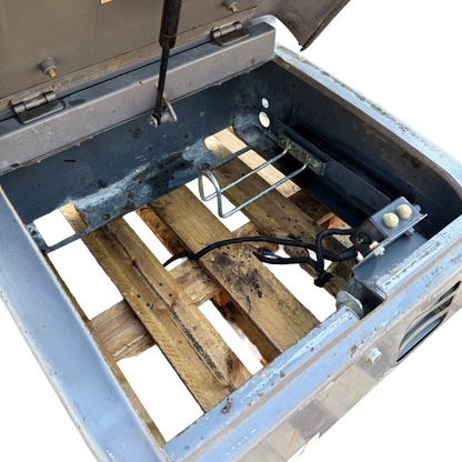 Verktygslåda kåpa och lock | 7048370, 6023720, 60237213 | Hitachi ZX280LC-3
