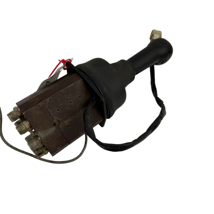 Control lever valve | 14242260 | Åkerman EW150C