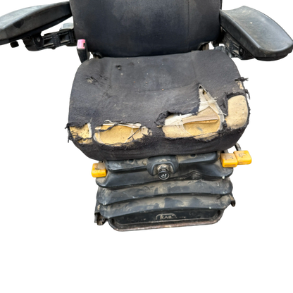 Förarstol med armstöd | 21K-57-71500 | Komatsu PC240NLC-8