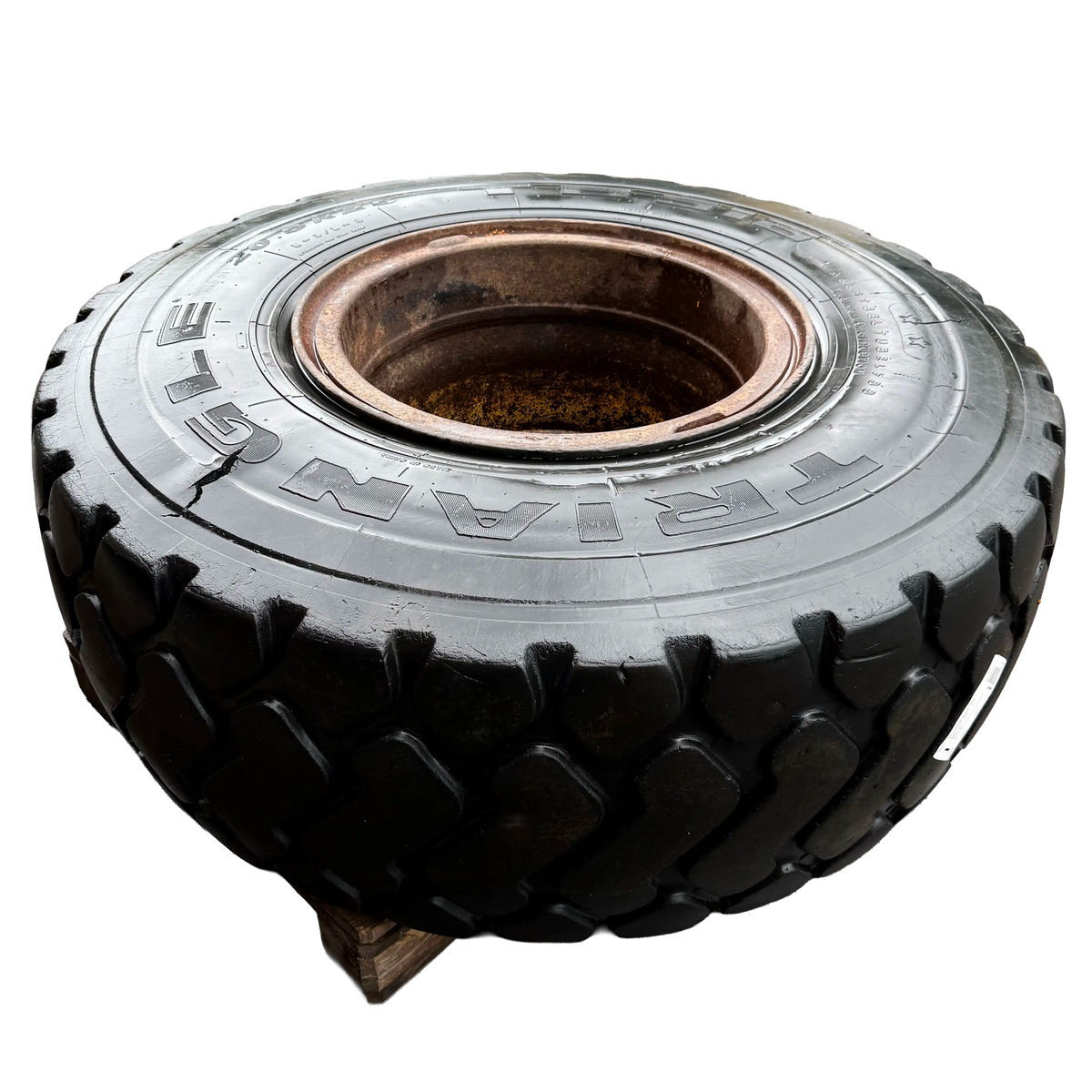 Däck med fälg 20,5x25 | 92490 | Volvo L90C