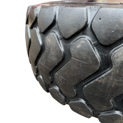 Däck med fälg 20,5x25 | 92490 | Volvo L90C