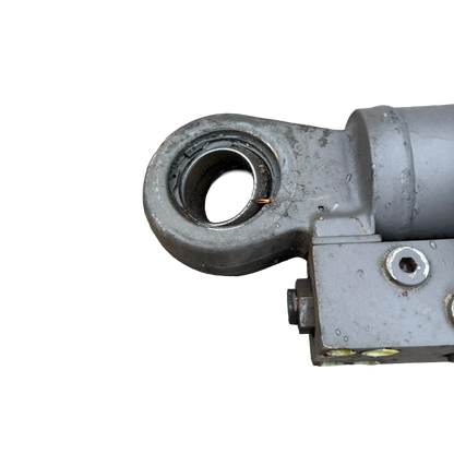 Schaktbladscylinder med hydraullås | 14265096 | Åkerman EW150C