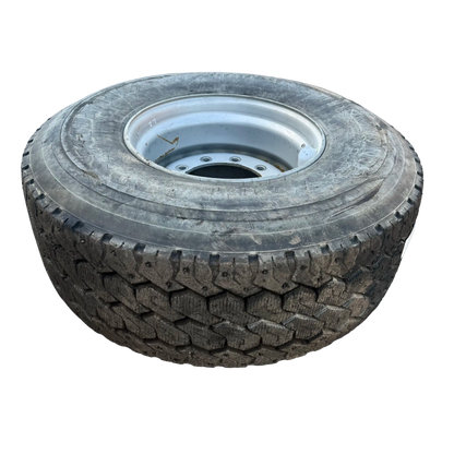 Tire on rim 445/65 R22.5 | 15478 | Magni