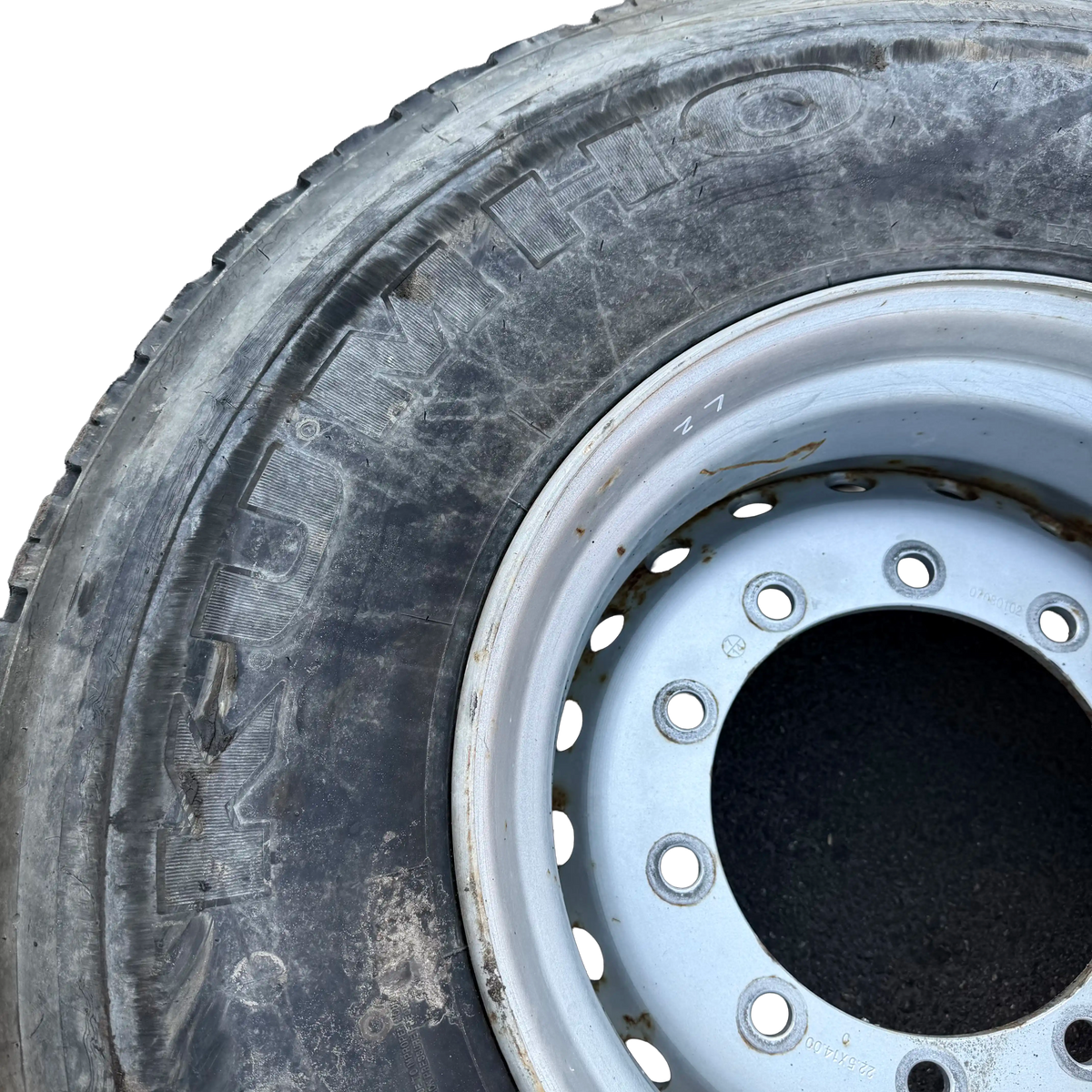 Tire on rim 445/65 R22.5 | 15478 | Magni