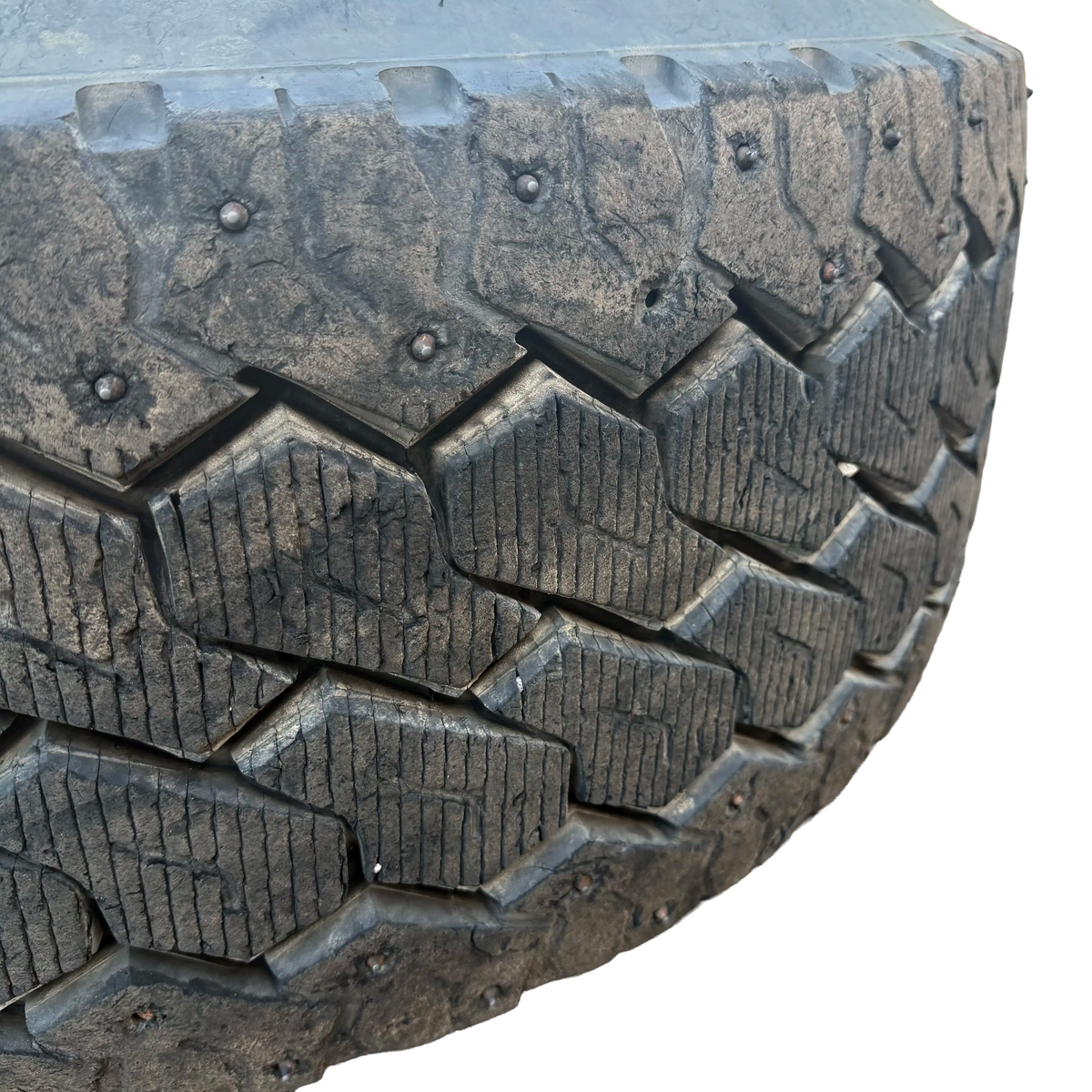 Tire on rim 445/65 R22.5 | 15478 | Magni