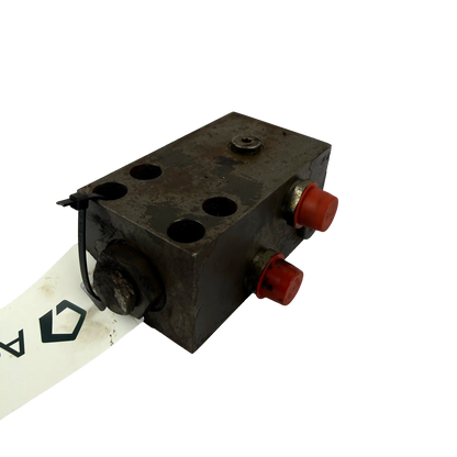 Hydraulic lock, dozer blade cylinder | 14242622
