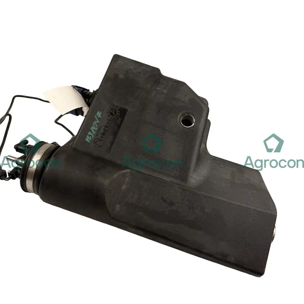 Adblue tank | 101056 | Merlo TF30.9-115 Bränslesystem