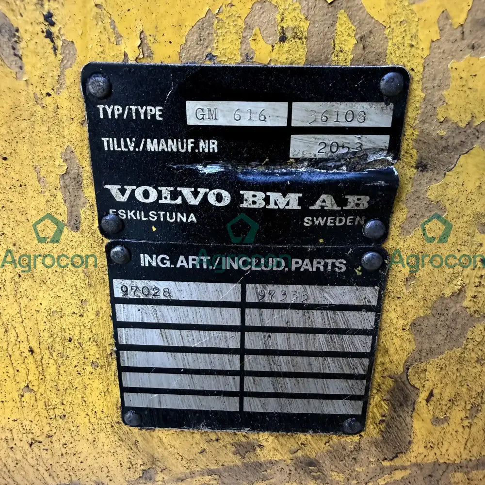 Bakaxel med växellåda och momentomvandlare | Volvo BM 616B - Bakaxel Växellåda