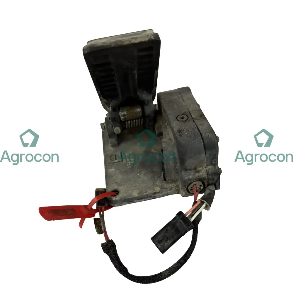 Bromspedal höger | 205-9237 | Cat IT38H Hyttdelar