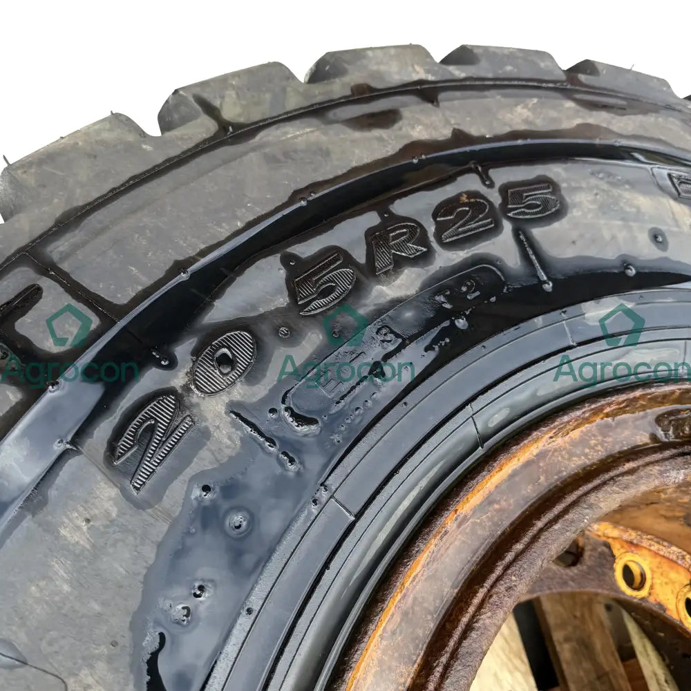 Däck med fälg 20,5x25 | JCB 436 ht - Fälg och däck