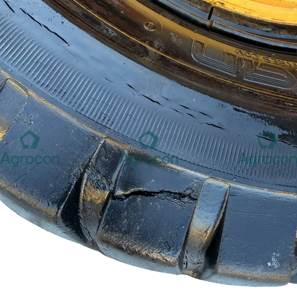 Däck på fälg 10,00-20 Fälg och däck