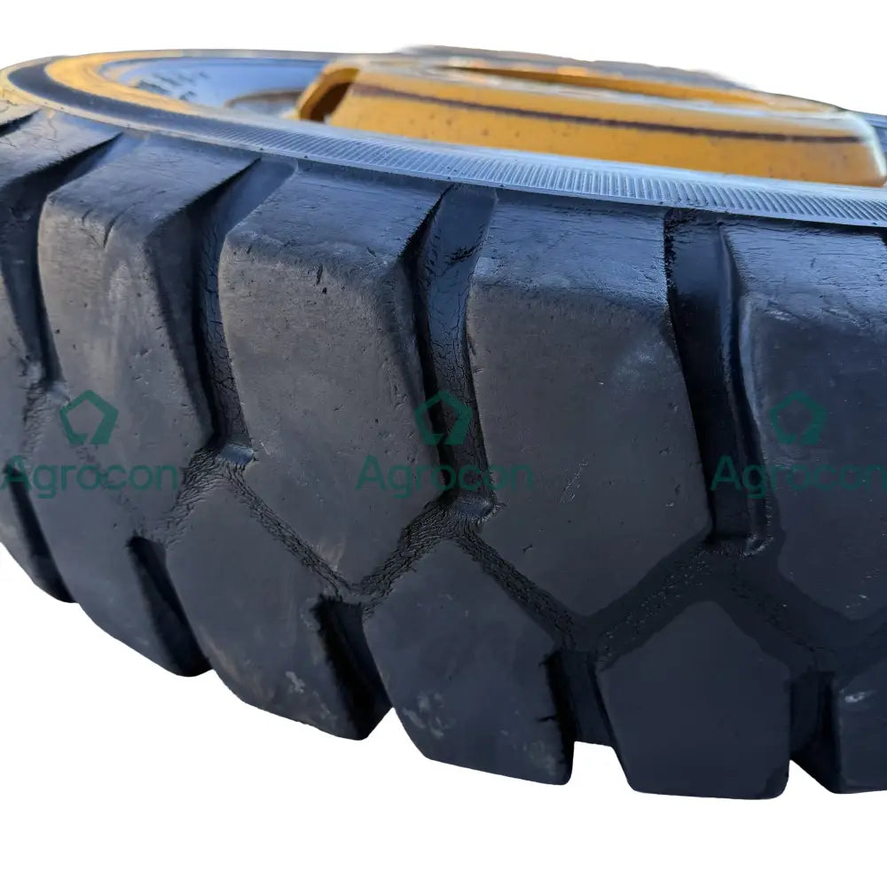 Däck på fälg 10,00-20 Fälg och däck