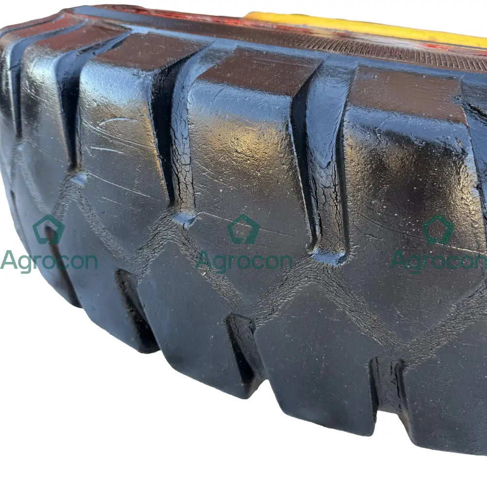 Däck på fälg 10,00-20 Fälg och däck