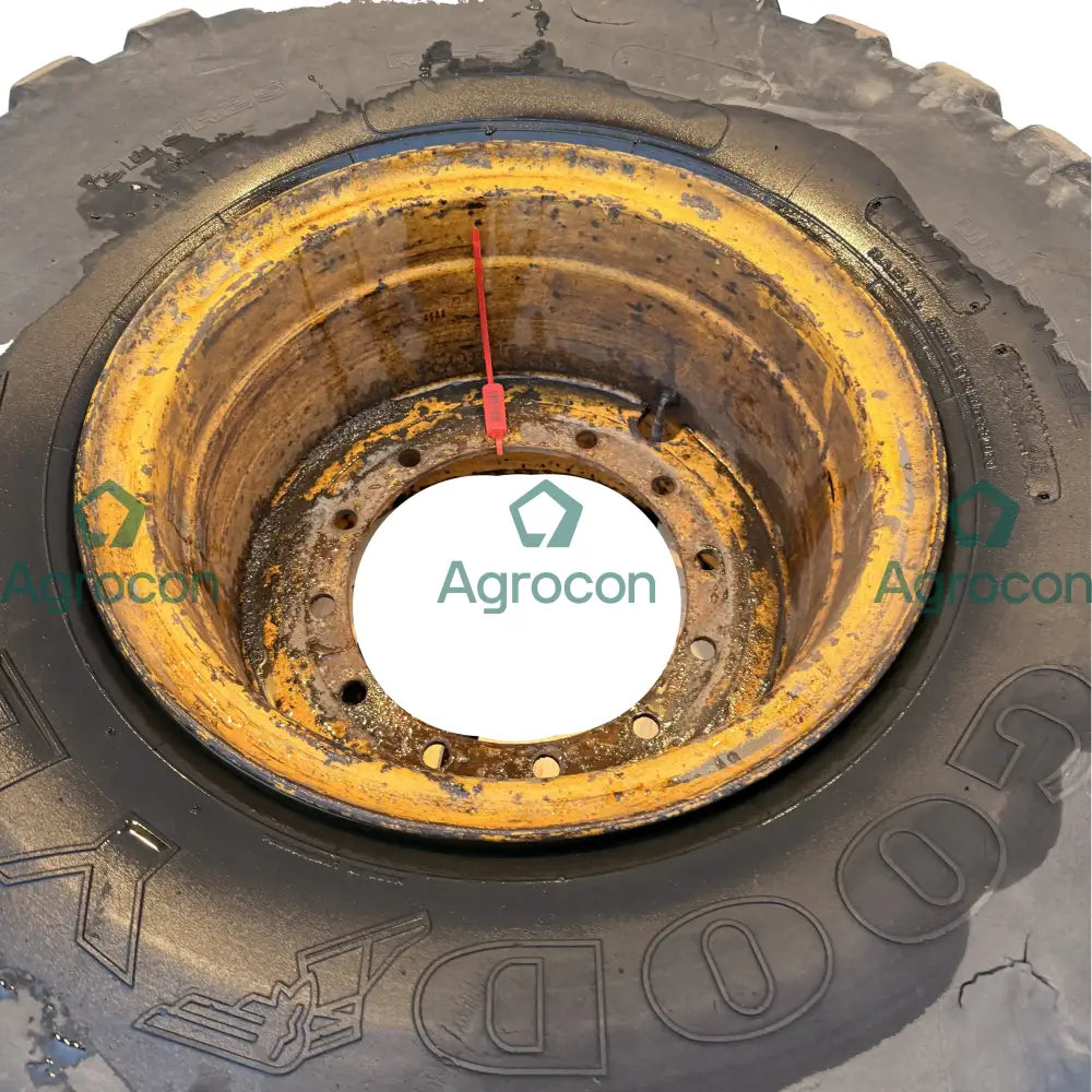 Däck på fälg 20,5r25 | 4789914 | Volvo BM6300 Fälg och däck