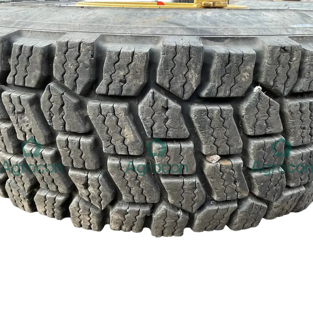 Däck på fälg 20,5r25 | Cat IT38H Fälg och däck