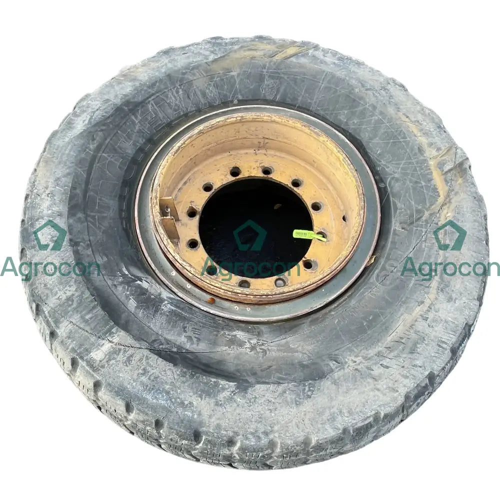 Däck på fälg 20,5r25 | Ljungby 1322 Fälg och däck