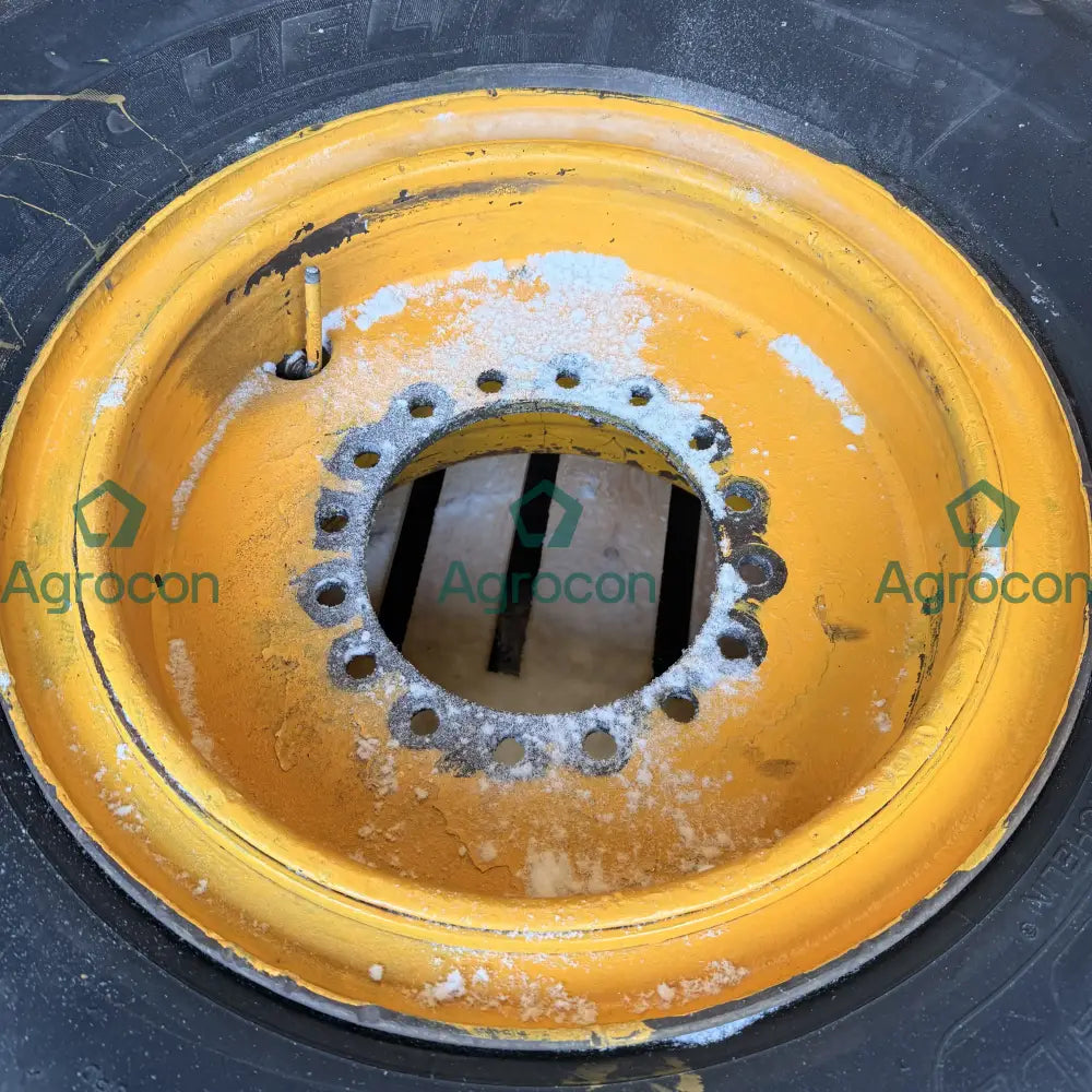 Däck på fälg 20,5x25 | 82316 | Volvo L90E Fälg och däck