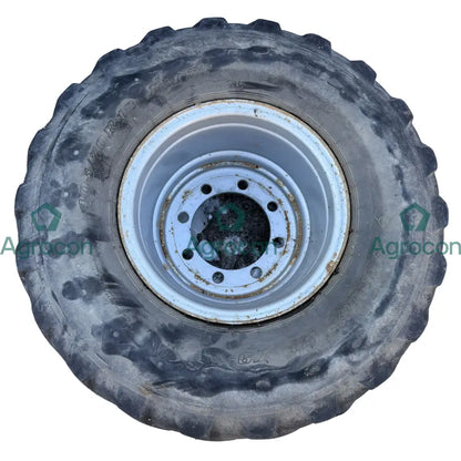 Däck på fälg 405/70r18 Fälg och däck