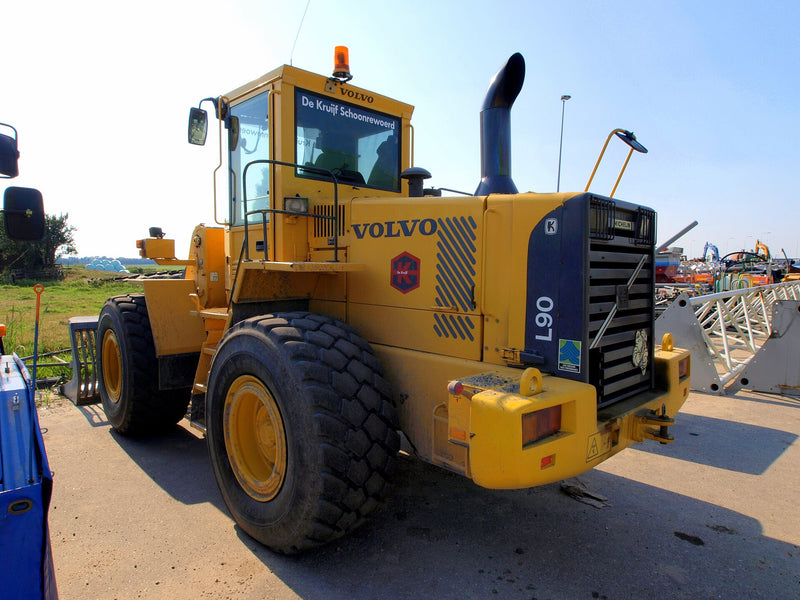 Volvo L90