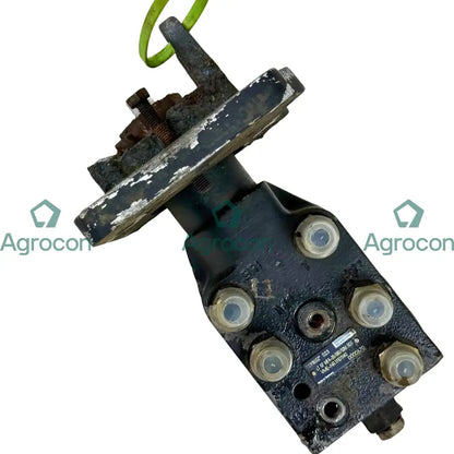 Fotbromsventil inklusive pedalställ | 11090732 11101140 11704317 11997354 | Volvo L70C Hydraulventil