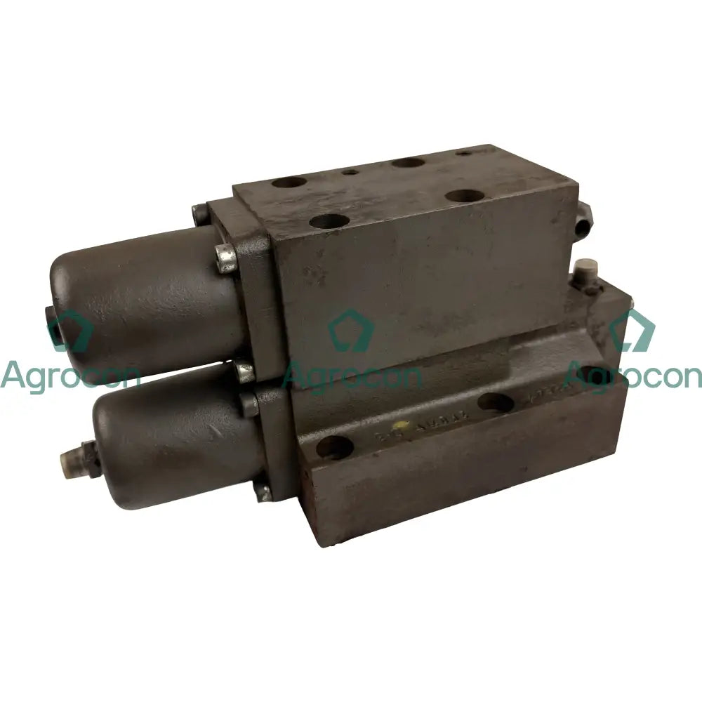 Fyrvägsventil bom primär | 14250637 | Åkerman EC200 Hydraulventil