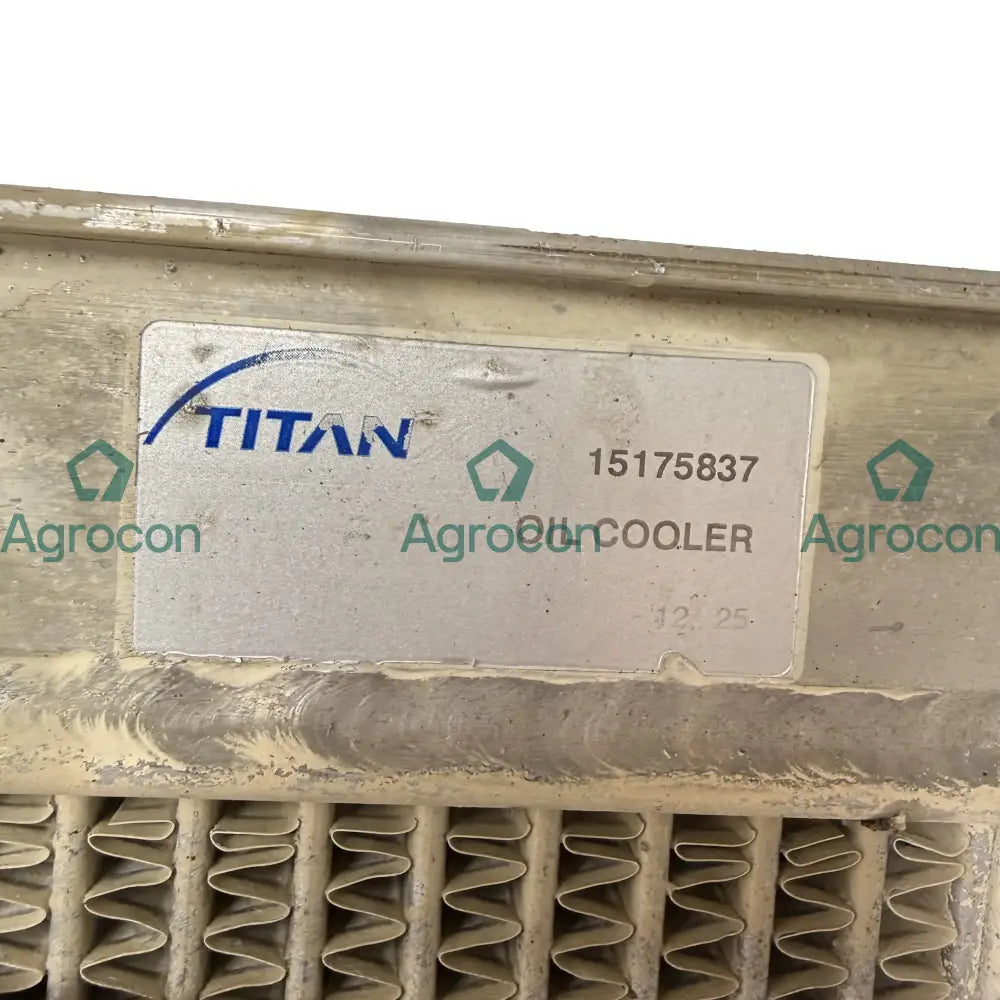 Hydrauloljekylare | 15175837 | Volvo L120G Oljekylare