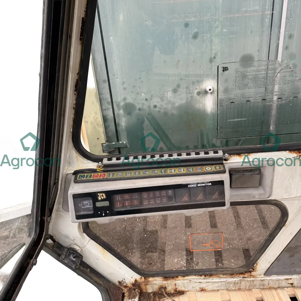 Hytt | JCB JS130W Hytt