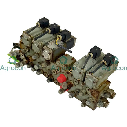 Kopplingsblock bakom hytt | 14250898 | Åkerman H10B - Hydraulventil