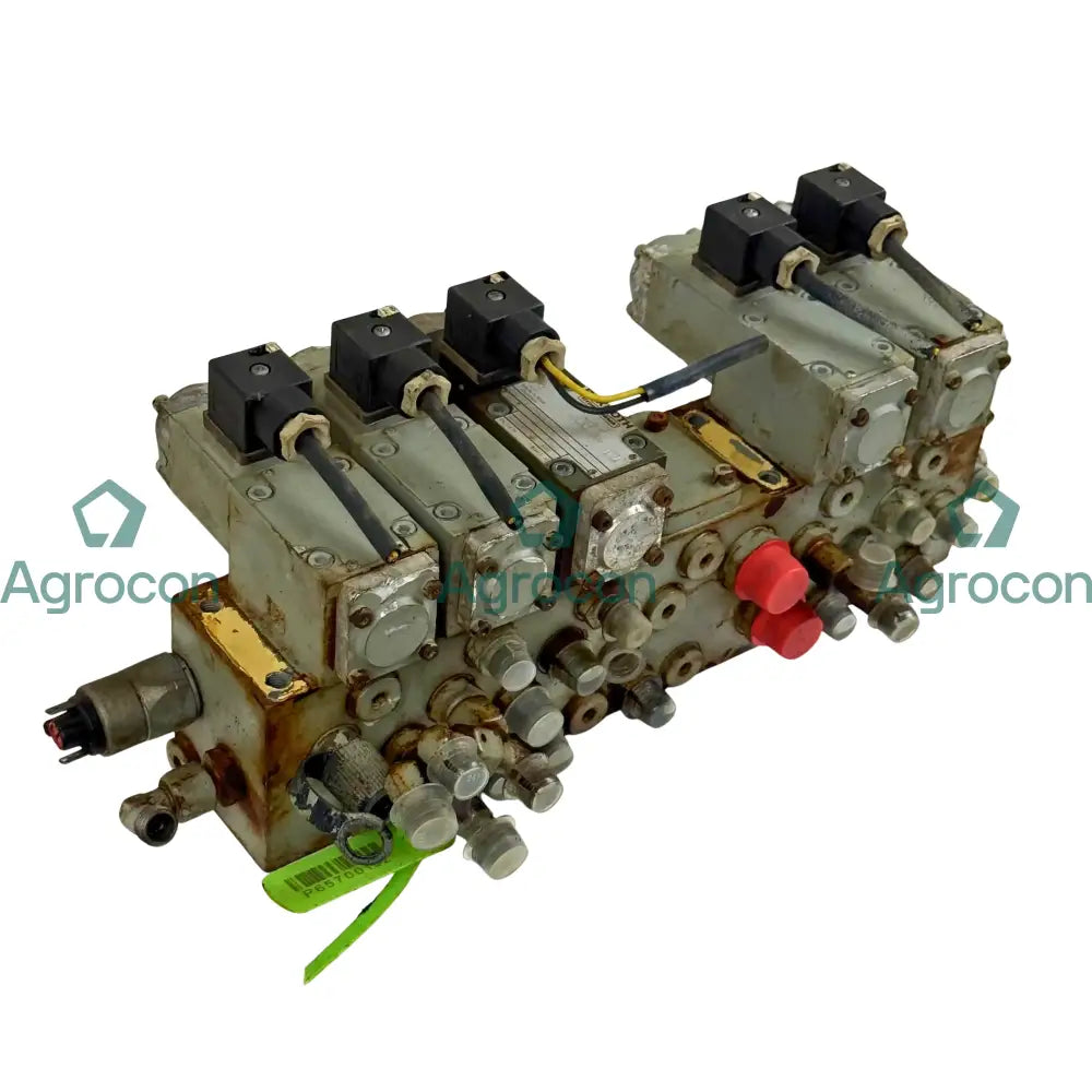 Kopplingsblock bakom hytt | 14250898 | Åkerman H10B - Hydraulventil
