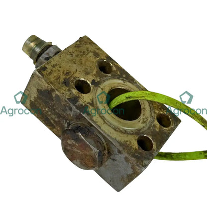 Kopplingsblock centralblock - manöver ventil | 11090355 | Volvo L70C Hydraulventil