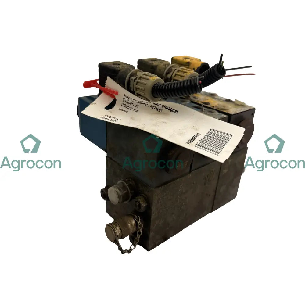 Kopplingsblock med elmagnet | 4974291 | Volvo L90C - Hydraulventil