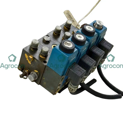 Kopplingsblock servohydralik | 11003548 4974291 | Volvo L90C - Hydraulventil