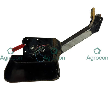 Lamphållare vänster | 320-9867 | Cat IT38H Karosseri