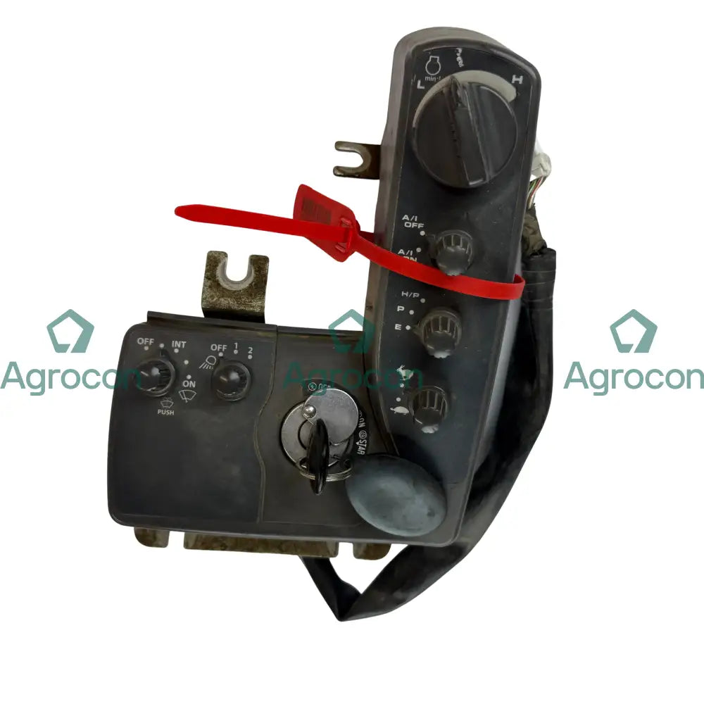 Manöverpanel | 4631128 | Hitachi ZX250LC-3 Hyttdelar