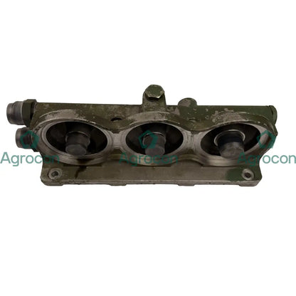 Oljefilter hållare motor | 8170274 11127821 | Volvo L180E Motordelar