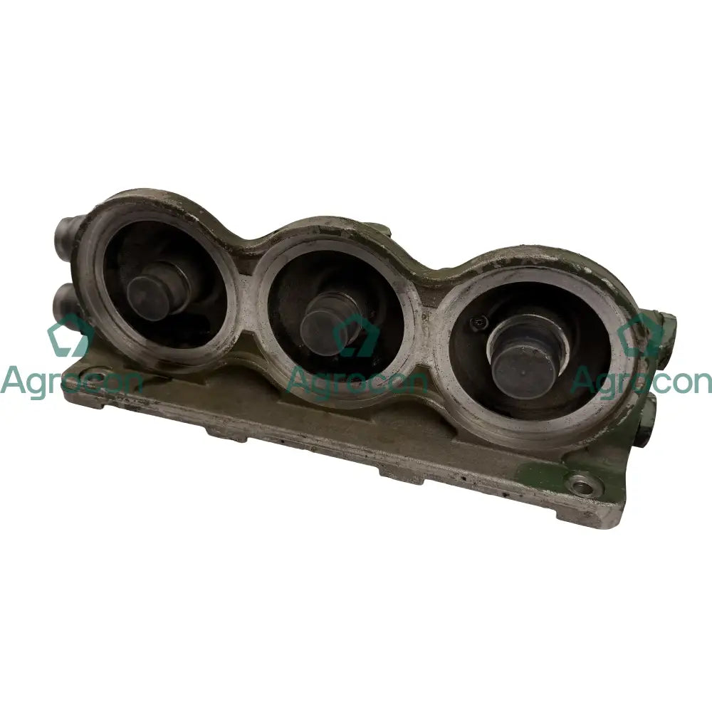 Oljefilter hållare motor | 8170274 11127821 | Volvo L180E Motordelar