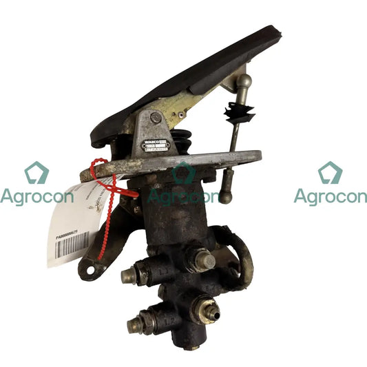 Pedal | 6212914 6212913 | Volvo BM6300 Bromssystem