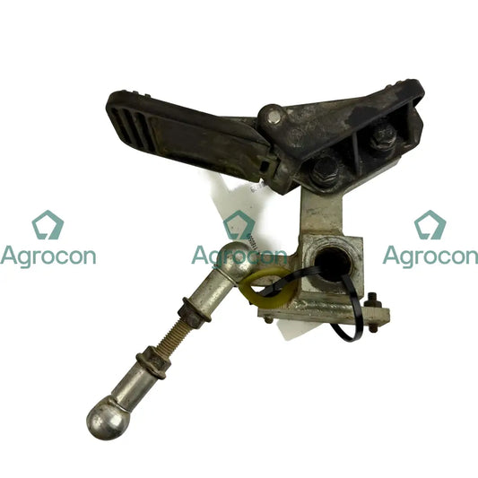 Pedal med hållare | Pj5270604 1180569 - Hyttdelar Styrsystem