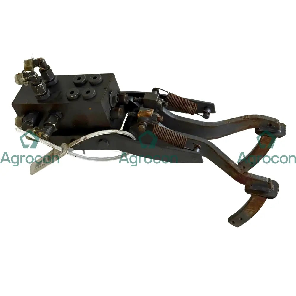 Pedalventil med fotstöd | 14054202 | Åkerman EC230B Hydraulventil