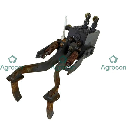 Pedalventil med fotstöd | 14054202 | Åkerman EC230B Hydraulventil