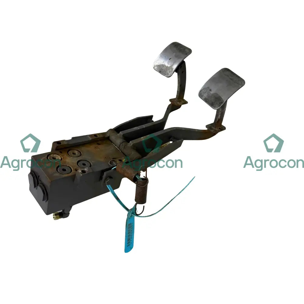 Pedalventil slänt | 14054202 | Åkerman EC300 Hydraulventil